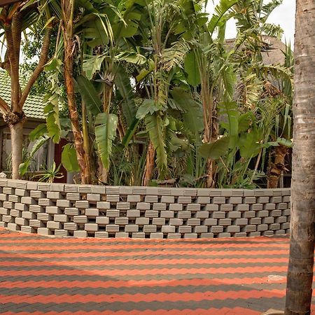 Savannah Guest House Полокване Екстериор снимка