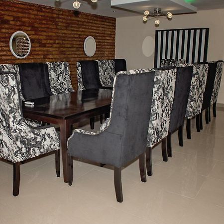 Savannah Guest House Полокване Екстериор снимка