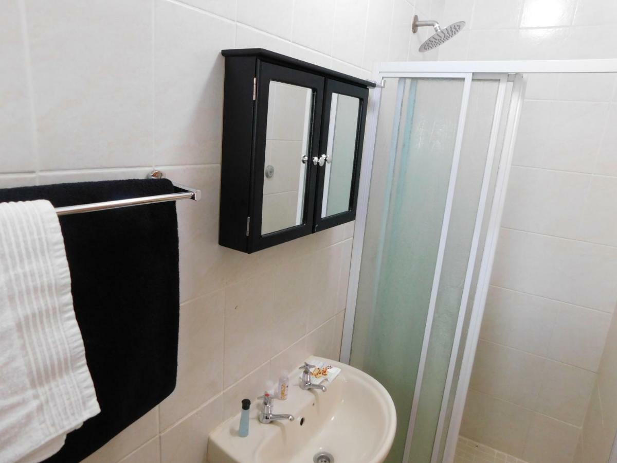Savannah Guest House Полокване Екстериор снимка